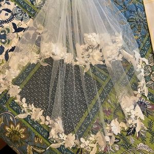 White wedding veil